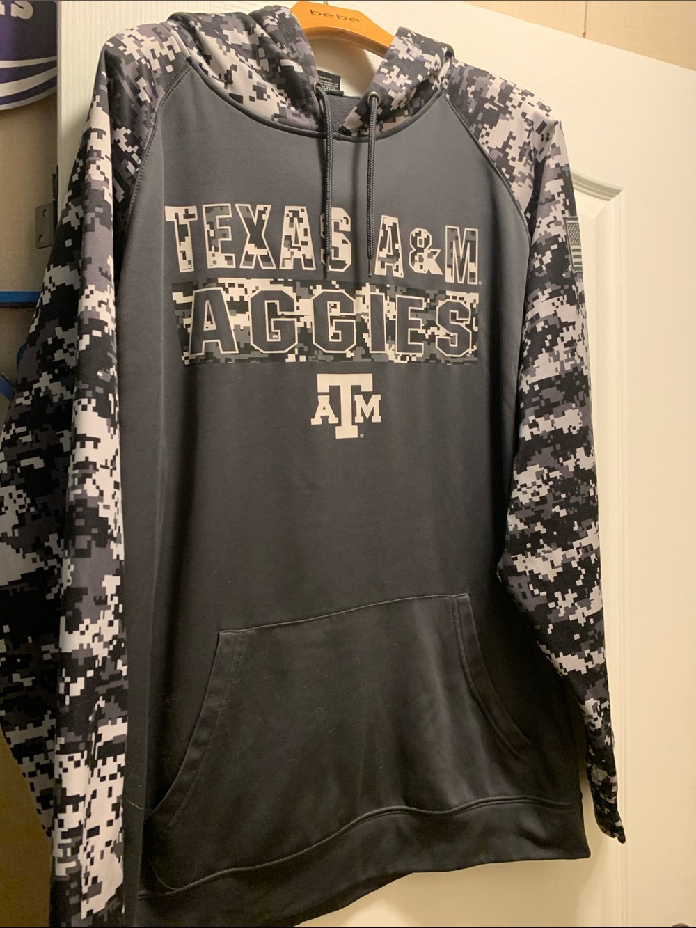 Colosseum Black and Gray Texas A&M Aggies Pullover Hoodie